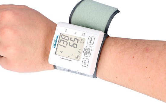 Grundig digital blood pressure monitor - with LCD Screen - wristband