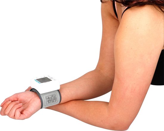Grundig digital blood pressure monitor - with LCD Screen - wristband